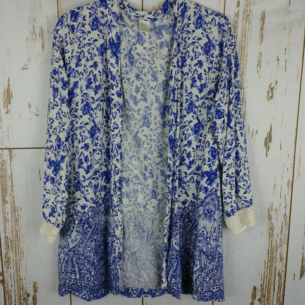 Japan & Lounge | Floral Kimono